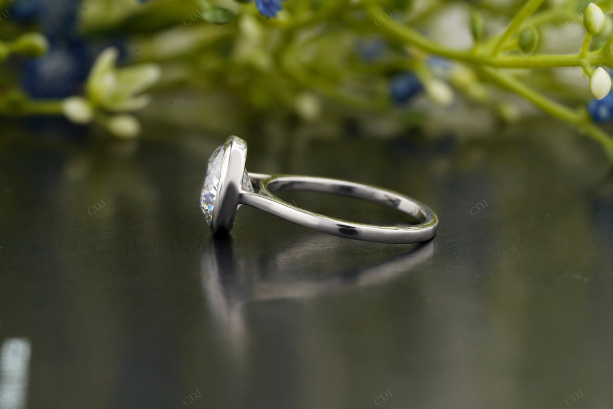Lab-Grown Diamond Bezel Solitaire Ring customdiamjewel