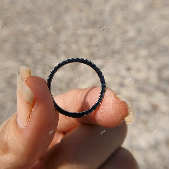 0.32 CTW Round Cut Lab-Grown Diamond Prong Set Band