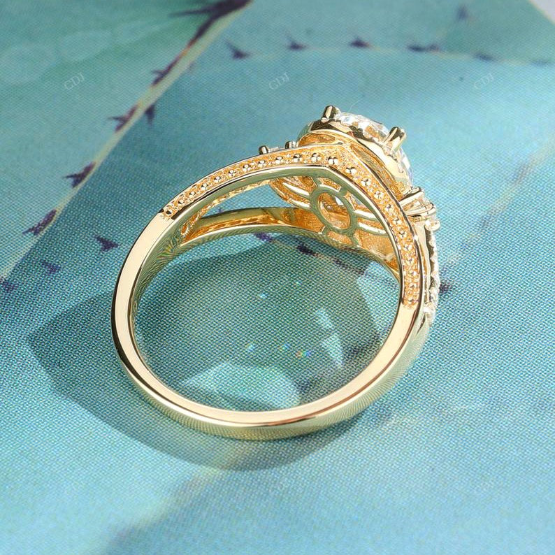 Oval Cut Lab-Grown Diamond Halo Ring