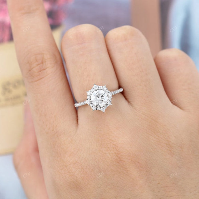 Round Cut Lab-Grown Diamond Ring