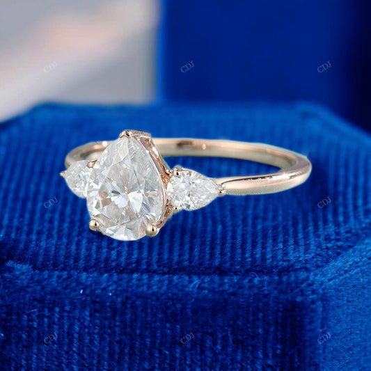 Pear Cut Lab-Grown Diamond Ring customdiamjewel