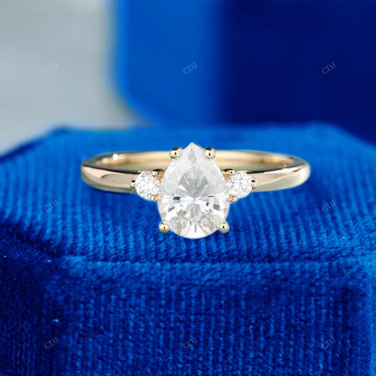 Pear Cut 925 Silver Lab Diamond Ring
