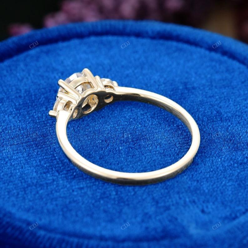 Round Cluster Lab-Grown Diamond Ring