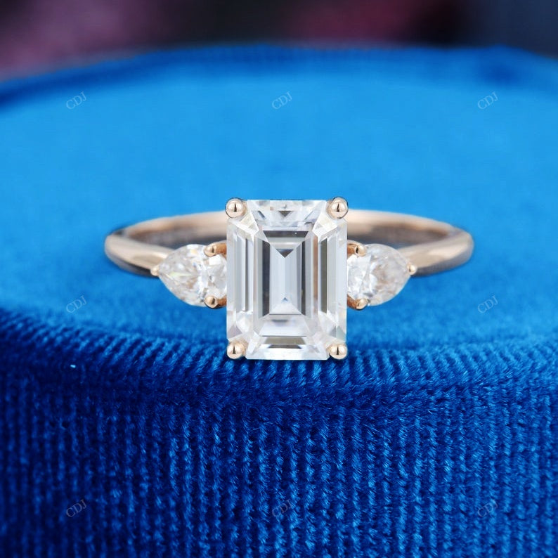 Emerald Lab-Grown Diamond Trilogy Ring