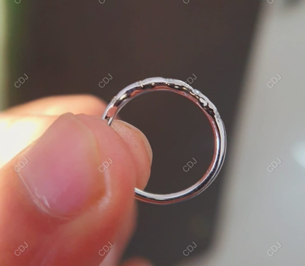 0.07ctw Round Cut Diamond Minimalist CVD Diamond Band