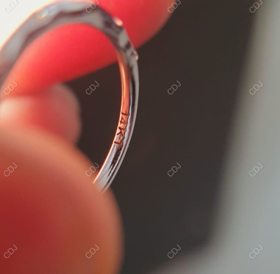 0.07ctw Round Cut Diamond Minimalist CVD Diamond Band