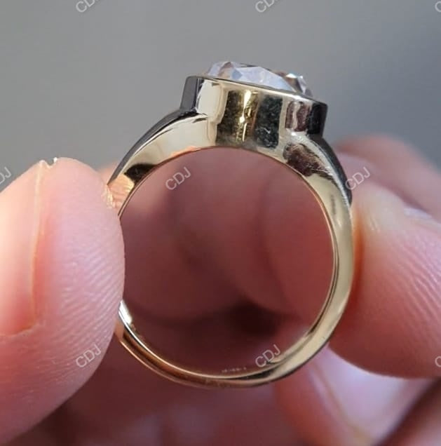 1.45 CTW 14K Yellow Gold Oval Cut Diamond Bezel-Set Signet Ring