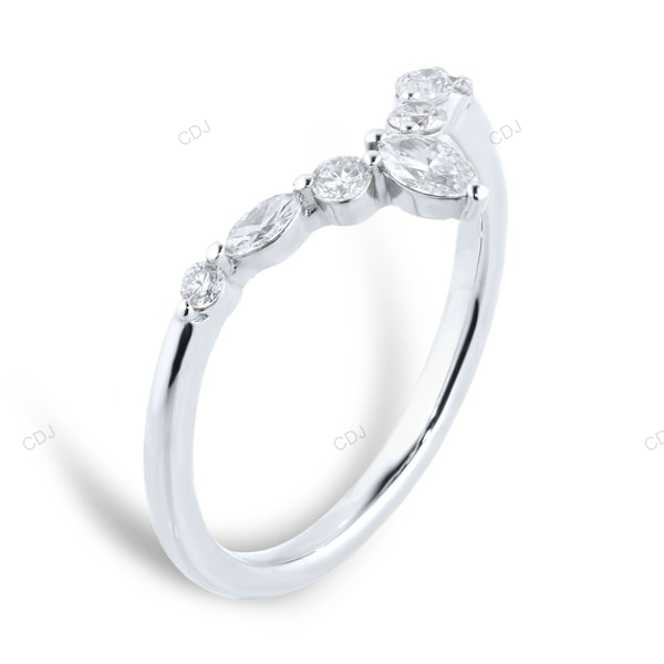 Minimalist Gold Wedding Band Featuring Lab Grown Diamonds