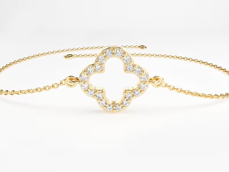 0.18CTW Natural Diamond Clover Bracelet  customdiamjewel 10 KT Solid Gold Yellow Gold VVS-EF