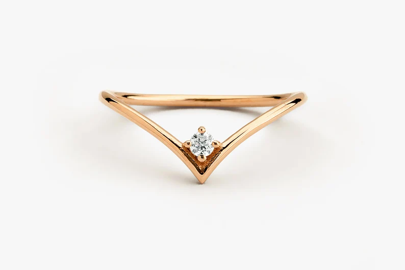 Single Diamond V Shaped Curved Wedding Band  customdiamjewel 10KT Rose Gold VVS-EF