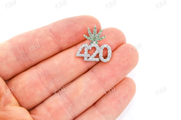 Weed Leaf 420 Diamond Hip Hop Pendant customdiamjewel