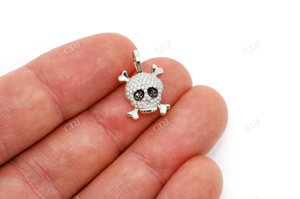 0.45CTW Iced Out Skull And Crossbones Pendant  customdiamjewel   