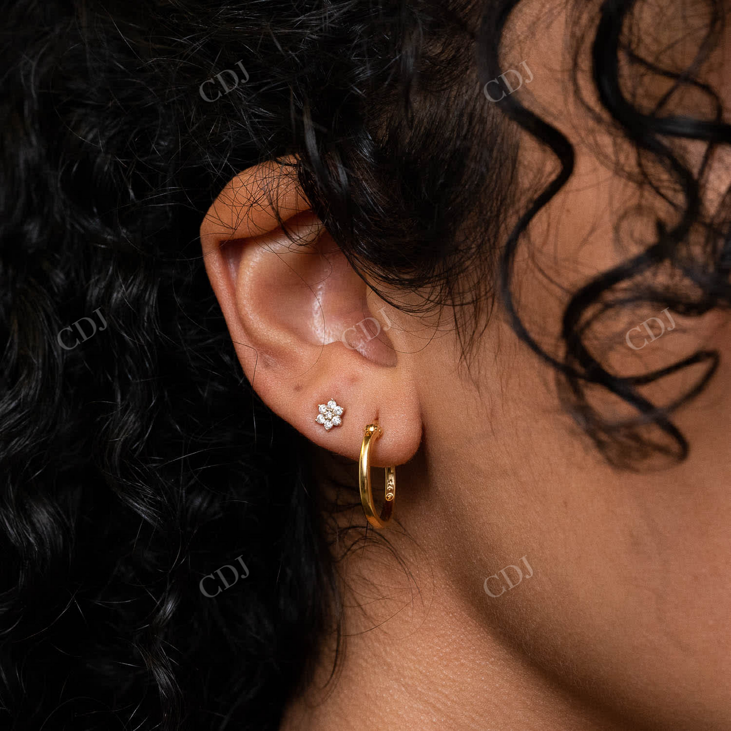 Pressure Midi Hoop Earrings