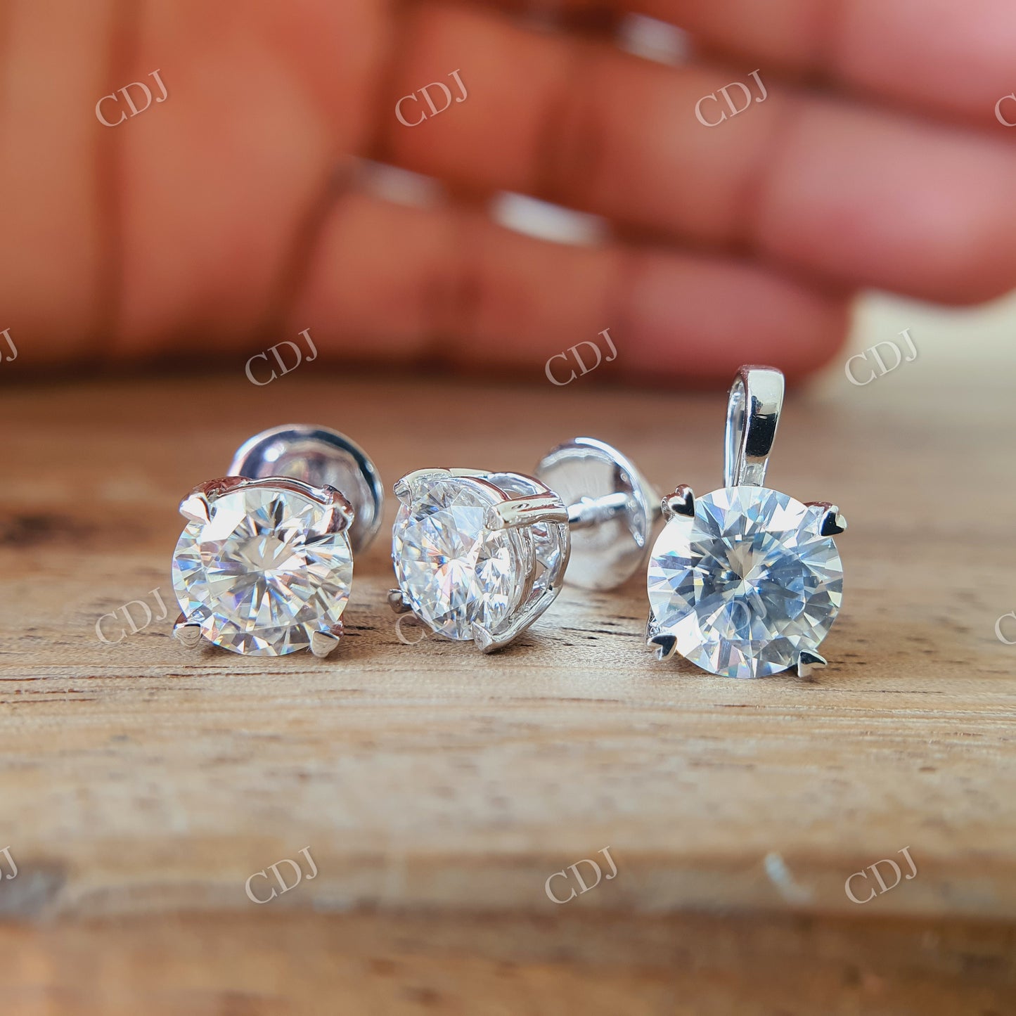 1.00CT Heart shape moissanite Pendent customdiamjewel
