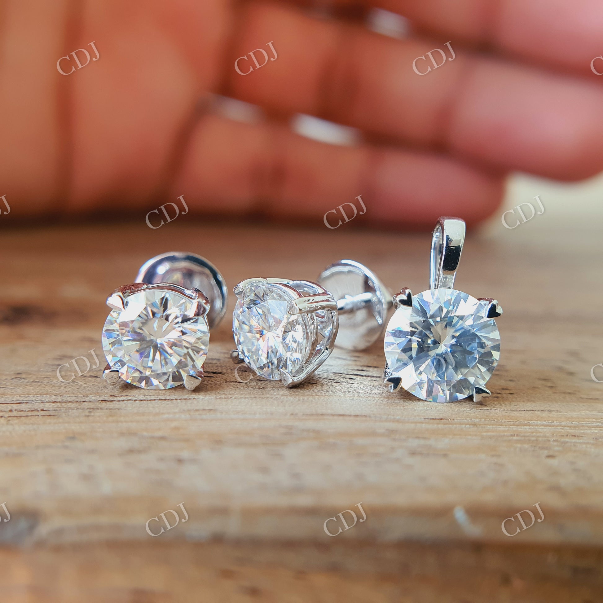 1.00CT Heart shape moissanite Pendent customdiamjewel